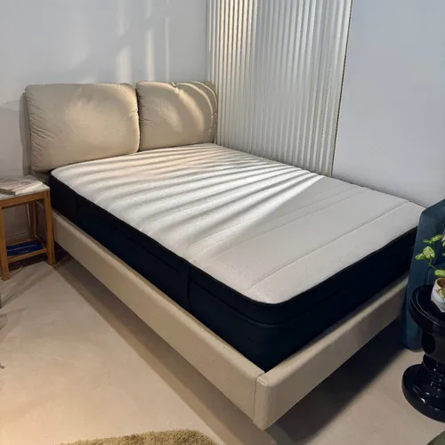 Lava Cake Bed - Display